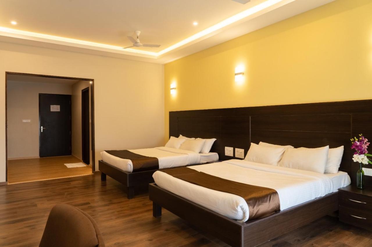The King'S Meadows Hotel Golhalli Exterior photo
