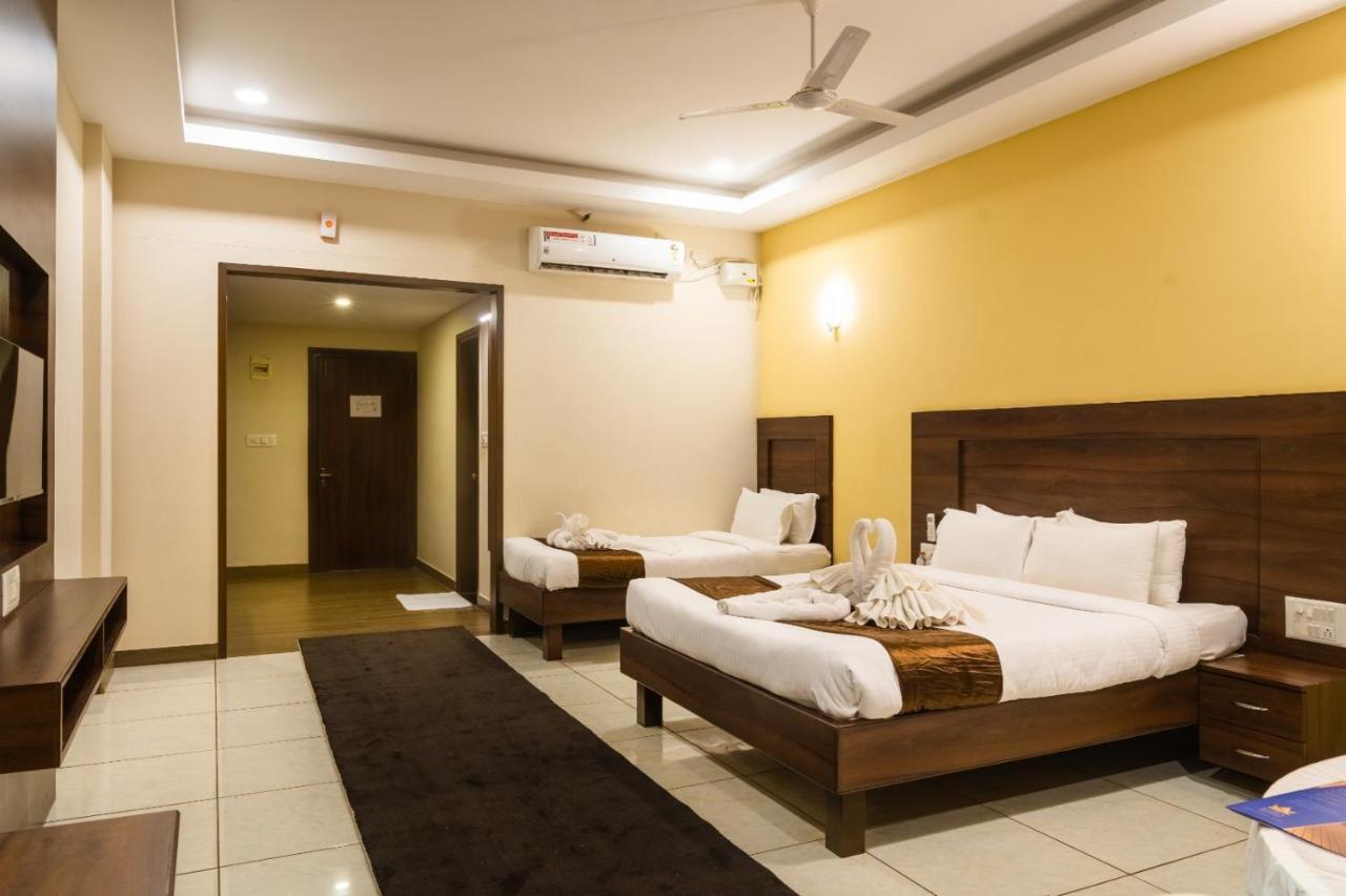 The King'S Meadows Hotel Golhalli Exterior photo