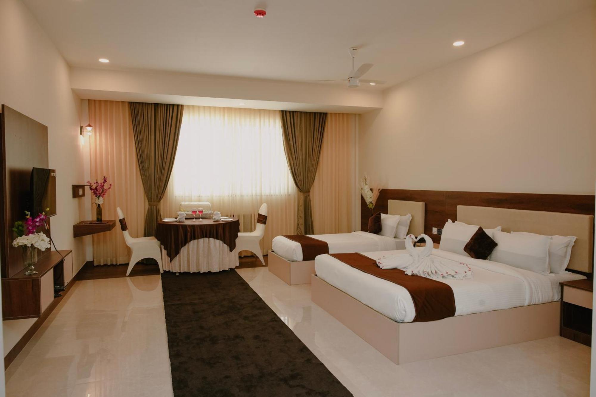 The King'S Meadows Hotel Golhalli Exterior photo