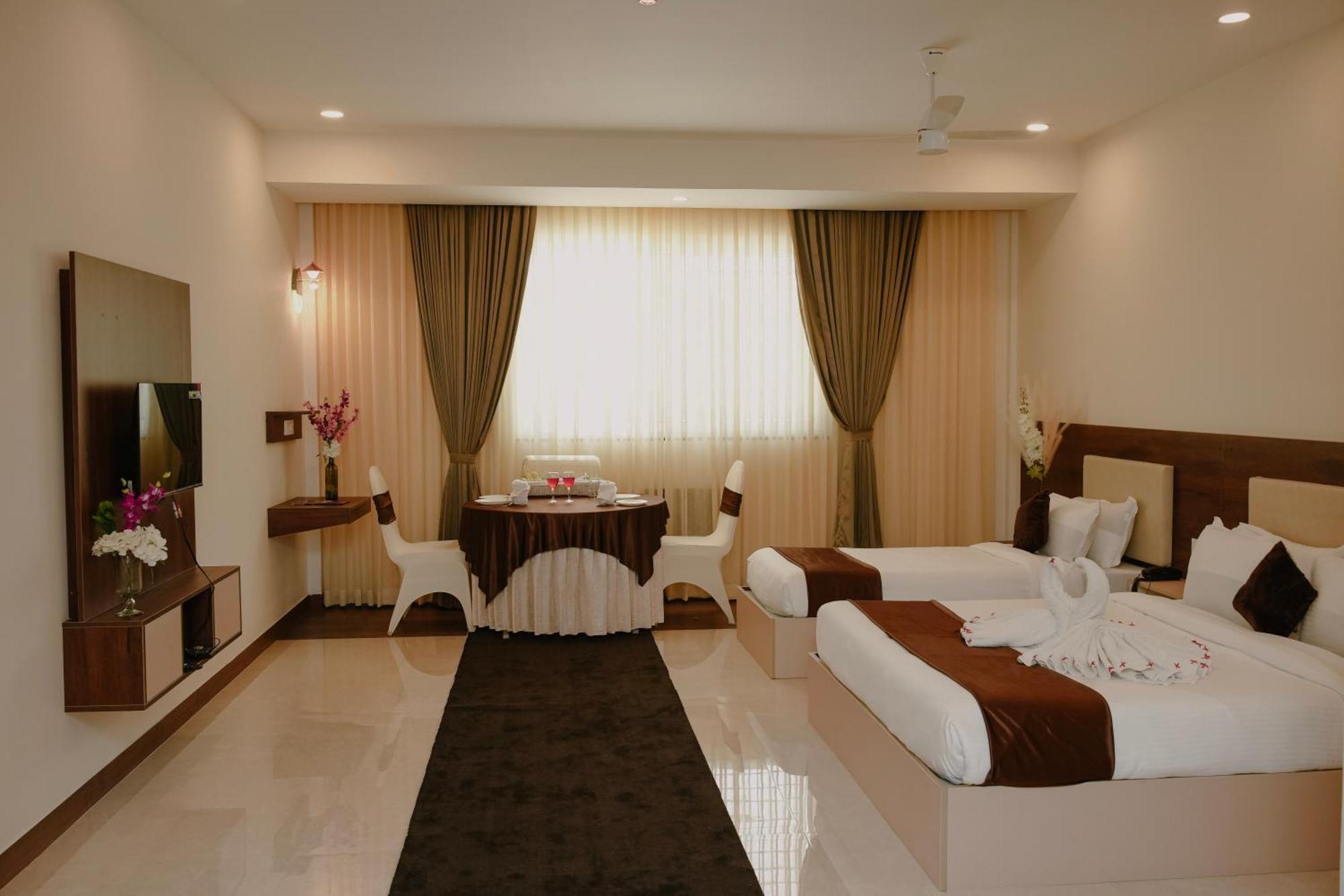 The King'S Meadows Hotel Golhalli Exterior photo