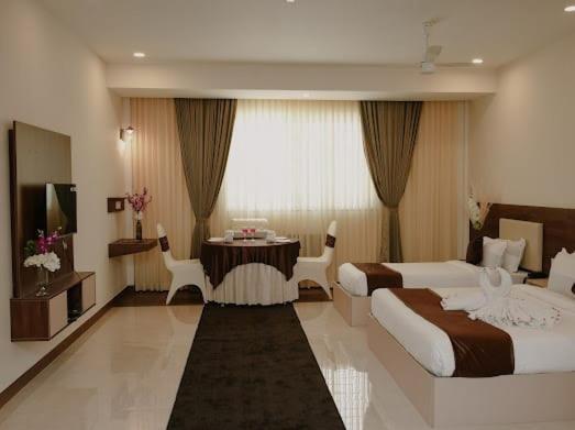 The King'S Meadows Hotel Golhalli Exterior photo